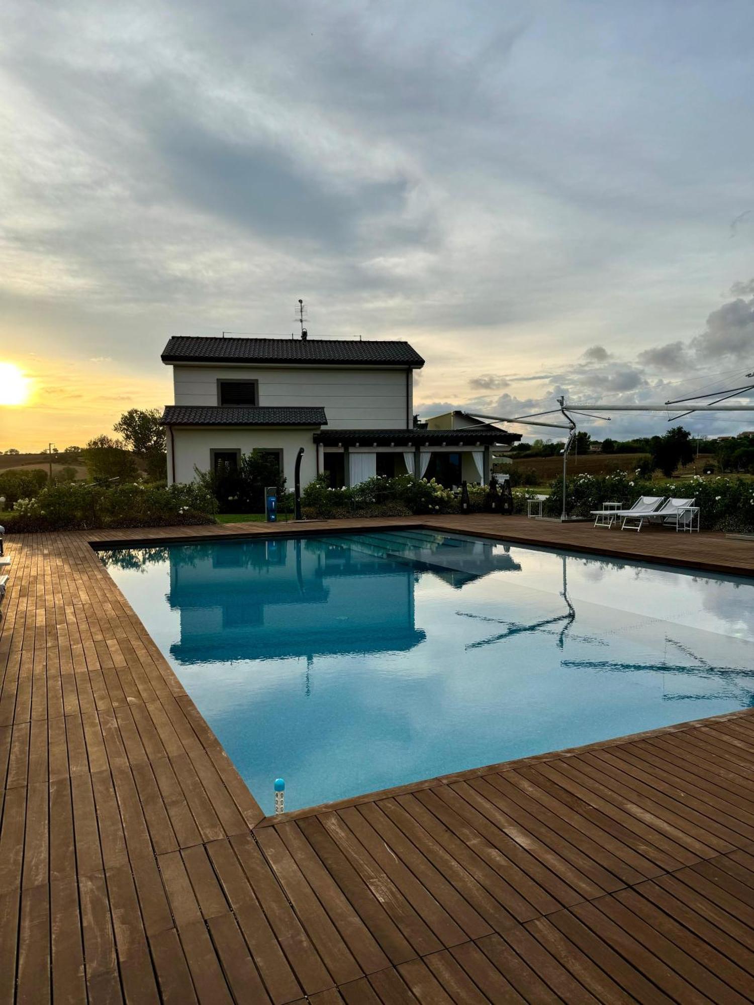 Agri-Relais Ventisettegradi Bed & Breakfast Montemarciano Luaran gambar